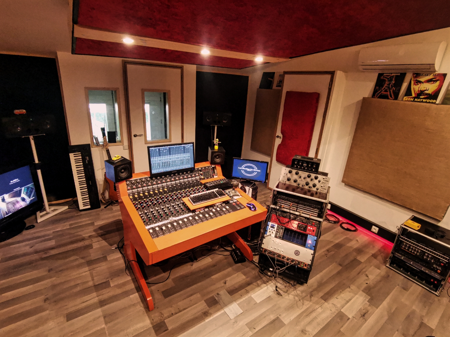 Les Studios Du riveau, Studio enreggistrement, console analogique